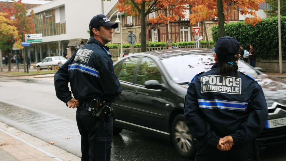 Sécurité et proximité à Louviers  la police municipale